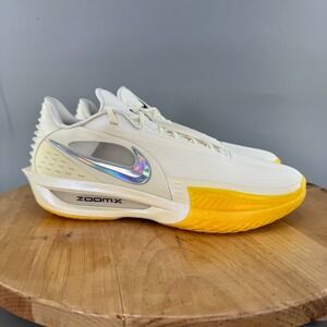 Nike G.T. Cut 3 Turbo JuJu Watkins Mens Size 12 Basketball Shoes Ivory Yellow